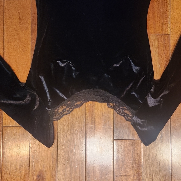 Long sleeve velvet short dress - Picture 5 of 6